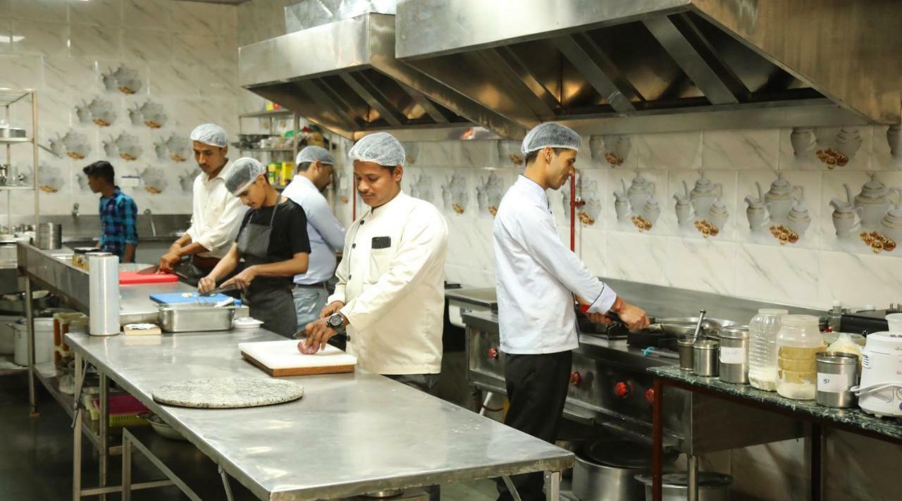 Kālka Hotel New Seasons מראה חיצוני תמונה